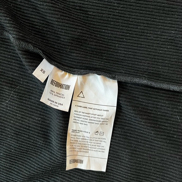 Reformation V Neck Ribbed Wrap Dress - Picture 2 of 4